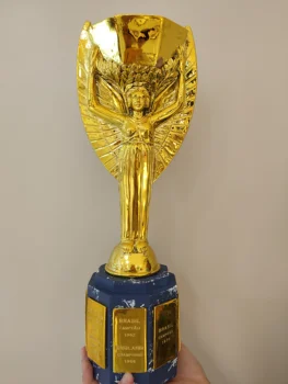 Футбольный трофей Cup Jules Rimet Trophy CPU Приятный подарок для футбольных сувениров Коллекция наградных футбольных мячей для фанатов