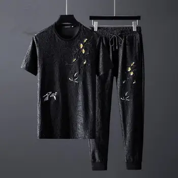 Летние черные мужские комплекты Minglu (футболка + брюки) Роскошные мужские комплекты с вышивкой в виде цветка сливы с коротким рукавом, облегающий мужской комплект размера плюс 6XL