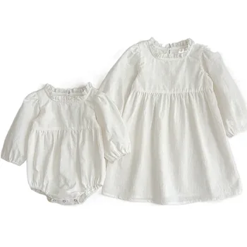 2023 Осенняя Новая Корейская одежда для маленьких девочек, Белые Кружевные комбинезоны с длинным рукавом и воротником-стойкой, Детское платье для девочек, Платье сестры