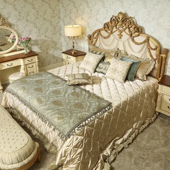 Европейская кровать из массива дерева, французская роскошная резная свадебная итальянская мебель для спальни 1,8-метровой виллы на заказ