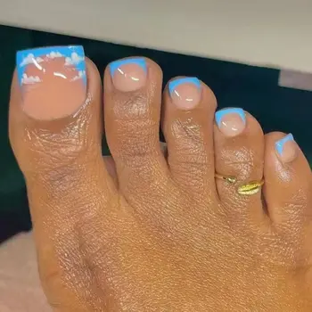 Короткие квадратные накладные ногти на ногах Модные французские ногти на ногах с синим краем, белое облако, полностью покрывающее ногти на ногах для женщин и девочек